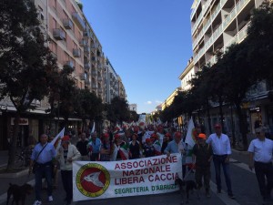 Protesta dei cacciatori a Pescara