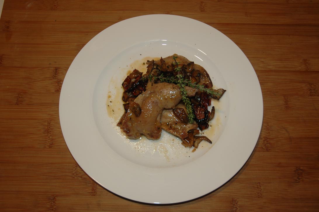 Cosce di coturnice al vino bianco con funghi e pomodori secchi cucina_ricette_cucinare_cosce_coturnice_pomodori_secchi_vino_bianco