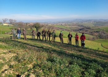 Tavullia (PU), cacciatori piantano siepi: “Siamo noi i veri ambientalisti”