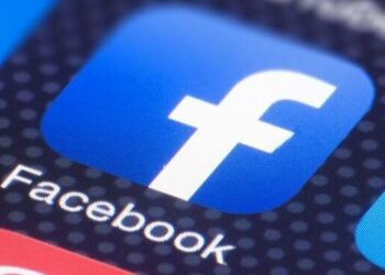 Offende la Polizia su Facebook, revocato il porto d’armi