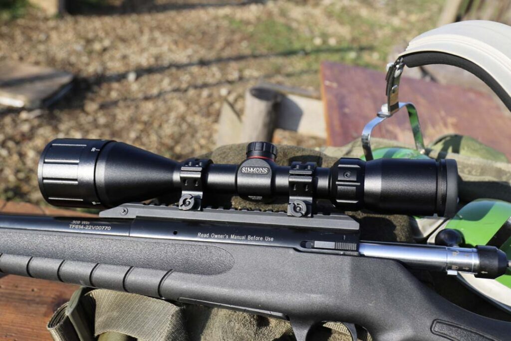 Simmons Optics 8-Point 6-18x50