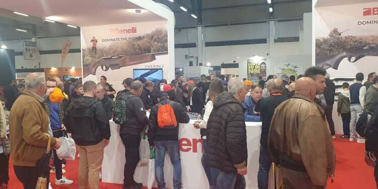 CACCIA VILLAGE 2023: 34 mila visitatori in tre giorni hanno trasformato l’Umbria in capitale del mondo venatorio.