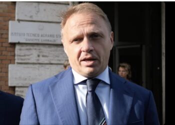 Peste suina, ministro Lollobrigida: “Blocco mercato italiano potrebbe favorire altri paesi”