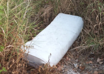 I cacciatori scoprono rifiuti pericolosi e abbandonati nel Maceratese