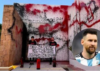 Ambientalisti imbrattano e vandalizzano la villa di Leo Messi