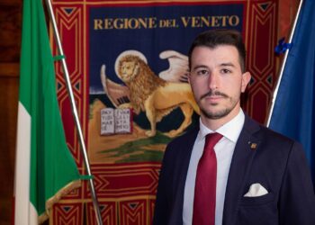 Razzolini (FdI): “Approvato il declassamento del lupo: l’UE ha modificato la direttiva Habitat.