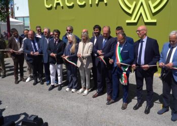 Taglio del nastro a Caccia Village 2025: al via la 13° edizione della kermesse alla presenza del Sottosegretario di Stato Sen. La Pietra e delle istituzioni locali e nazionali.