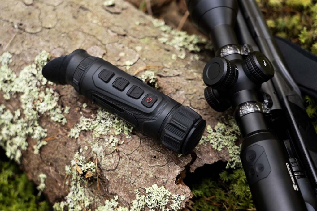 Accanto all’ottica di selezione, il Lynx 3.0 mostra le proporzioni perfette di un vero compagno di caccia.