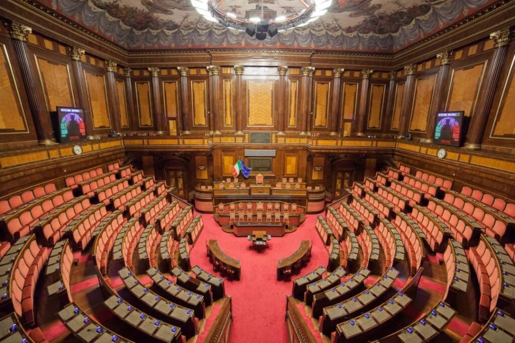 norme per la protezione della fauna selvatica omeoterma e per il prelievo venatorio In luglio si sono tenute al senato le audizioni delle parti interessate alla modifica della legge sulla caccia. L’esame del ddl si è concluso a metà settembre.