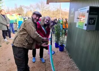 Il gran cuore dei cacciatori di San Casciano in Val di Pesa: acquistato un defibrillatore per la comunità