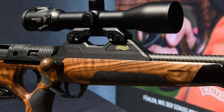 La nuova carabina Walther Gs3 in versione Heritage fourstar, con calcio in noce di grado 4