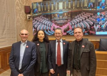 Gli animalisti ci credono: “Abbiamo consegnato oltre 400mila firme per dire no alla caccia”