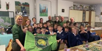 I cacciatori triestini con i bambini alla scoperta del bosco