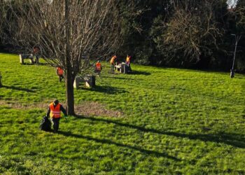 Cacciatori protagonisti nella Bergamasca con la raccolta di rifiuti e lezioni per i più piccoli